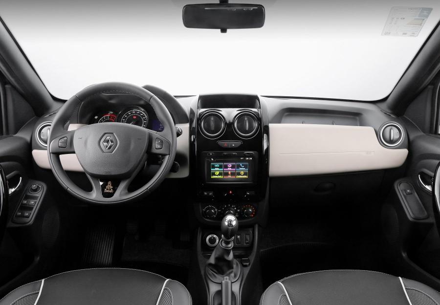 Торпедо Renault Duster Dakar II 2017 года  (фото 6 из 8)